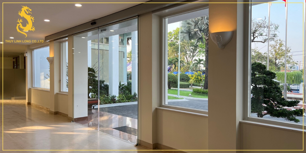 Những bước vệ sinh cửa tự động đúng cách và đảm bảo an toàn