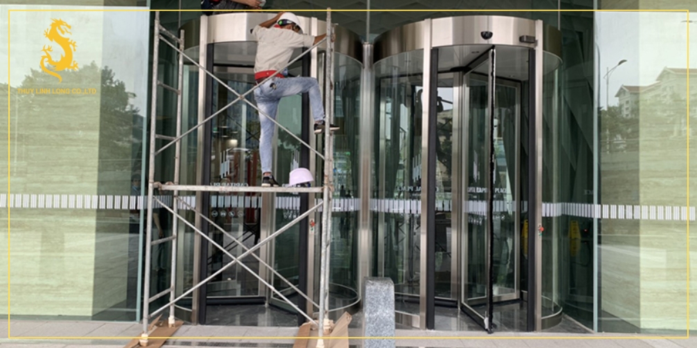 Quy trình cung cấp và lắp đặt cửa xoay tròn tự động tại Hà Nội