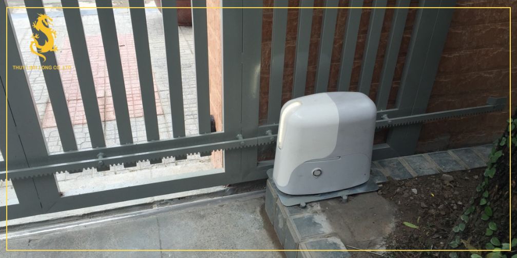 cach thuc hoat dong cua cong tu dong nang luong mat troi Cách thức hoạt động của cổng tự động năng lượng mặt trời