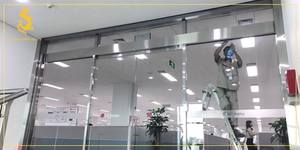 Vì sao cửa tự động cần được bảo trì định kỳ?