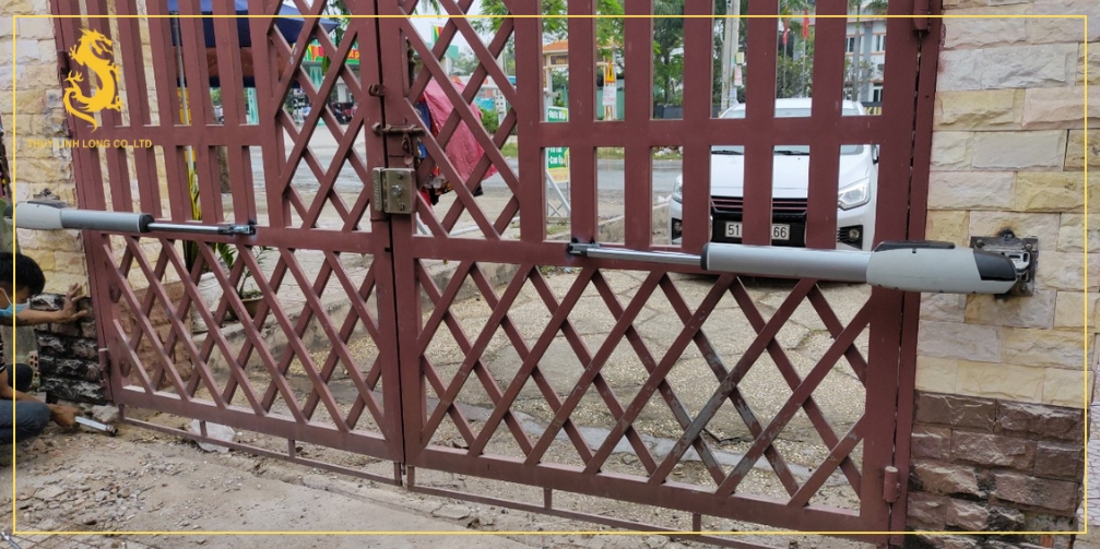 Ưu điểm chọn Thủy Linh Long để lắp đặt cổng tự động Quảng Nam