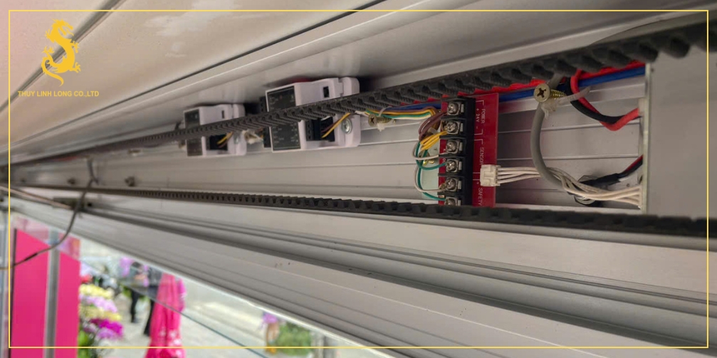 Các tính năng an toàn bắt buộc trên cửa tự động theo tiêu chuẩn